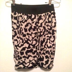 80's Mossimo XS Black/Gray Cheetah Mini Skirt XS
